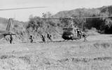 800px-ia_drang_infantry_disembarking_from_helicopter